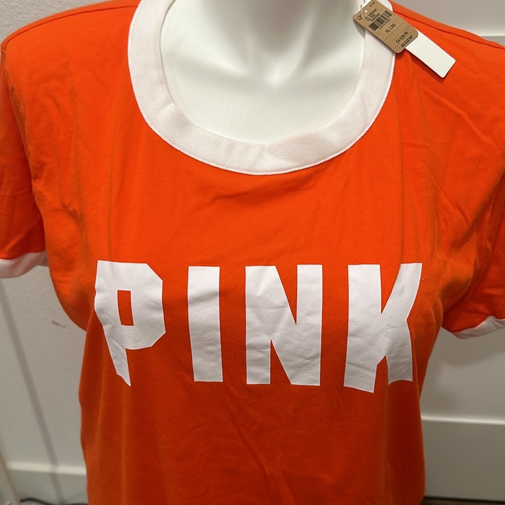 VS PINK T-Shirt